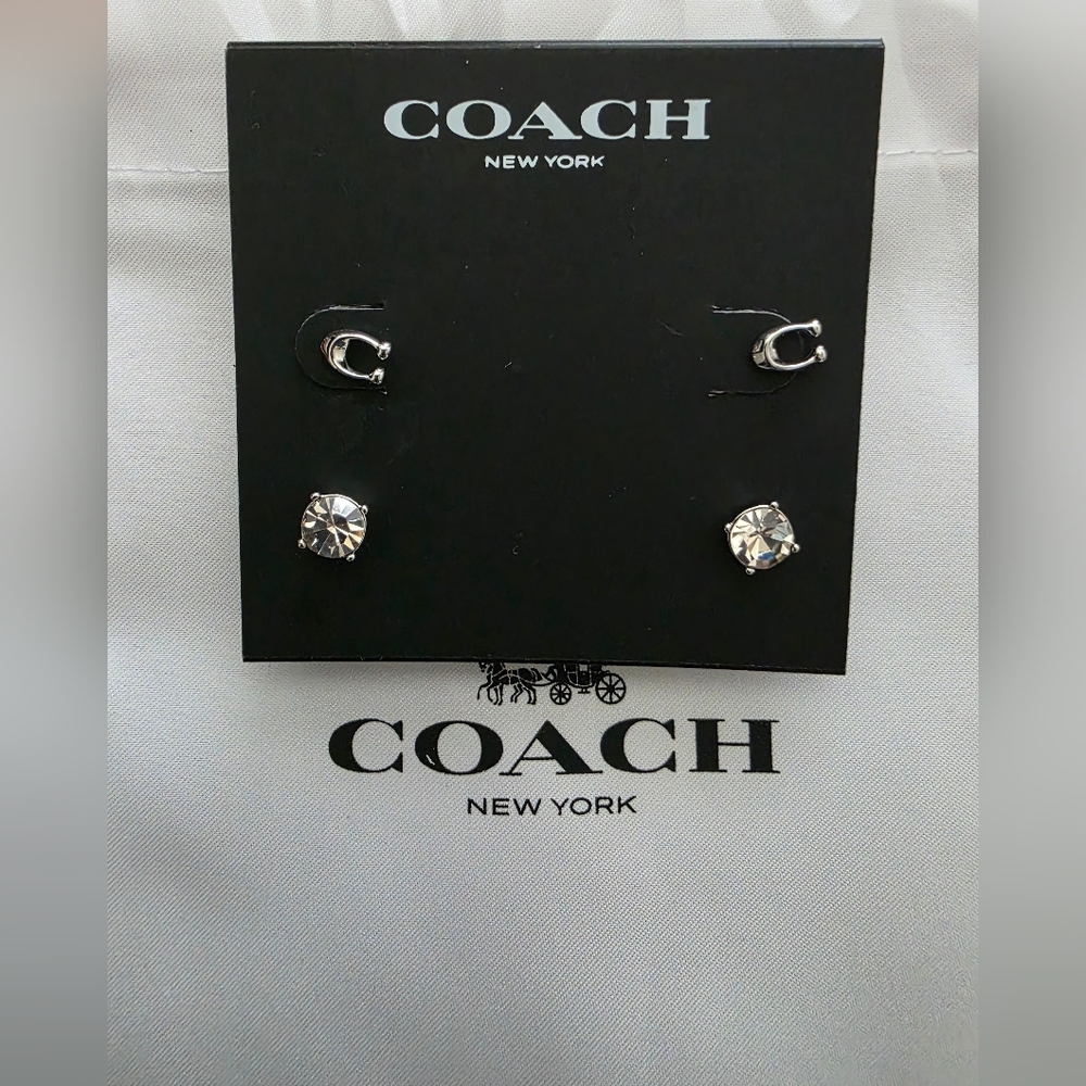 Coach Signature C And Stone Earring Set